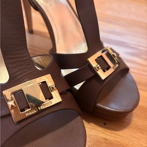 Marc Fisher Leather T-Strap Adj Buckle Platform Heels Brown 9M MFVARIKA2 - Picture 3 of 6